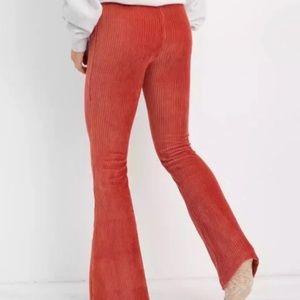 NWOT Aerie Groove On High-Waisted Velour Ribbed Pant